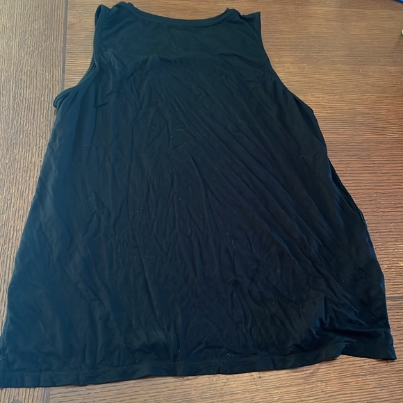 Fun top - Picture 3 of 3